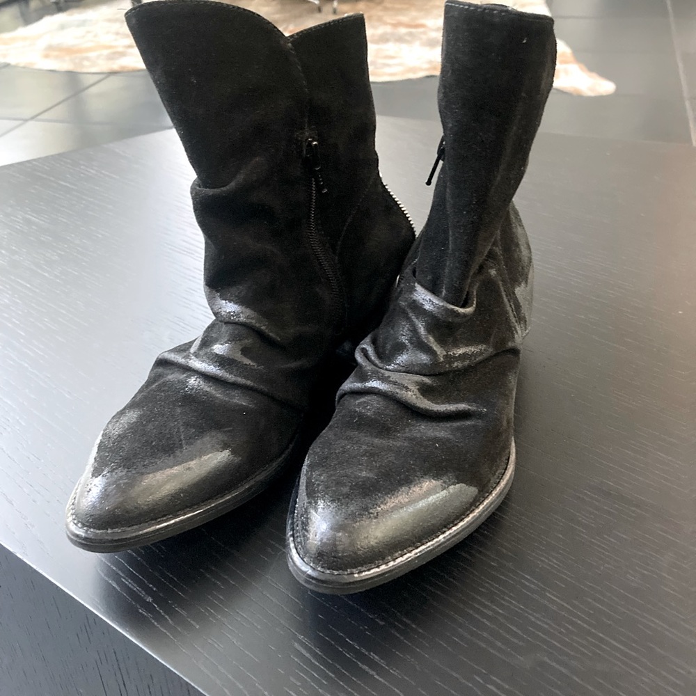 Low calf distressed leather boots